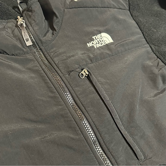 North Face Women's Denali Full Zip Fleece Jacket - MEDIUM - Picture 5 of 17
